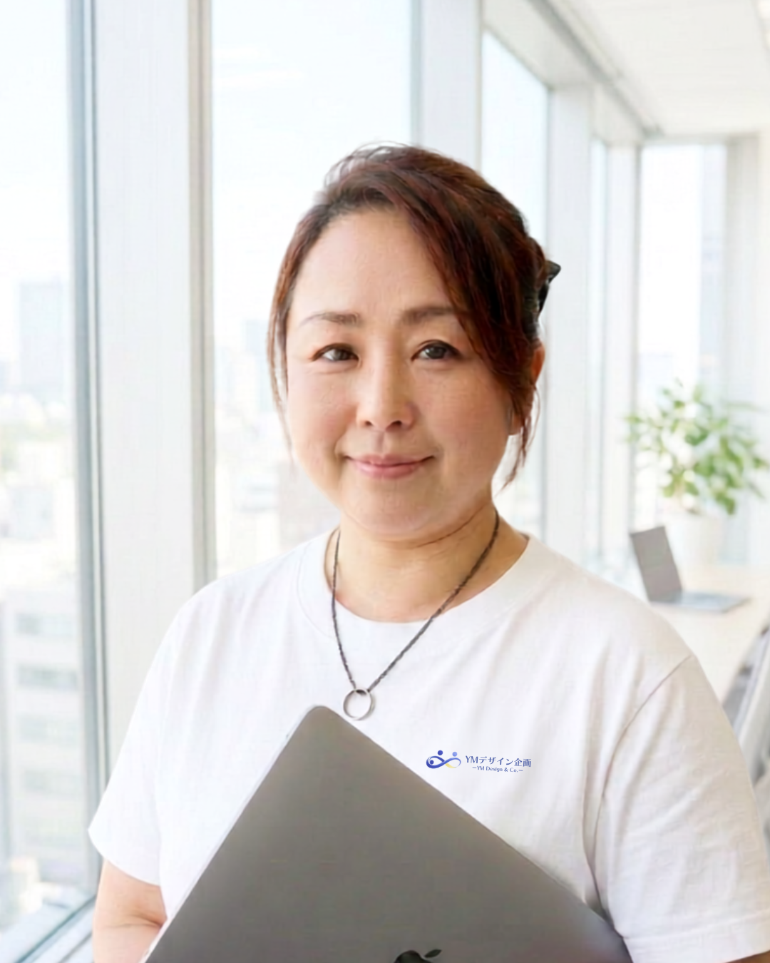 代表・WEBデザイナー 金沢由紀